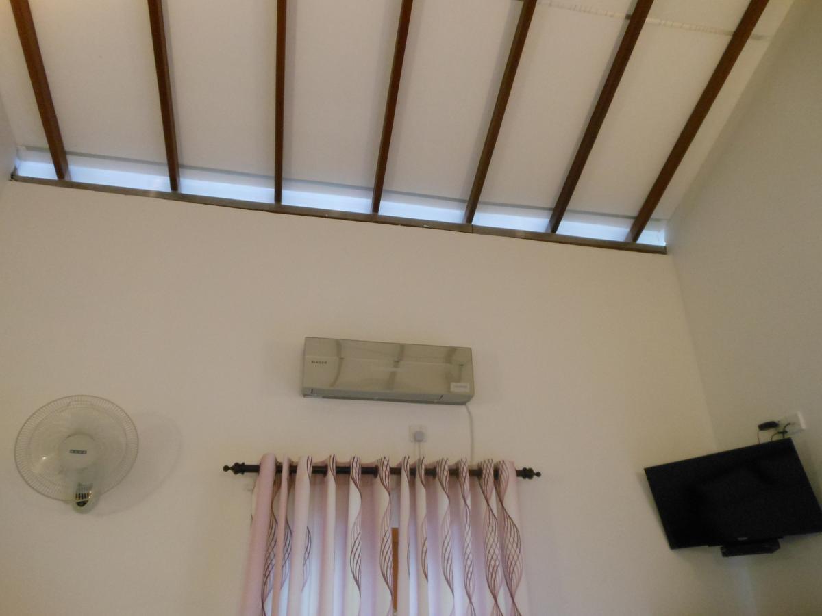 Lavender Hills Home Stay Kandy Buitenkant foto