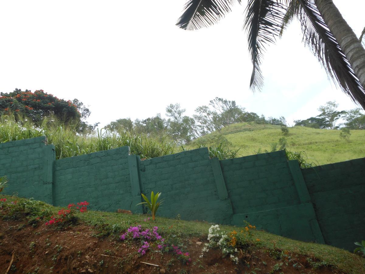 Lavender Hills Home Stay Kandy Buitenkant foto